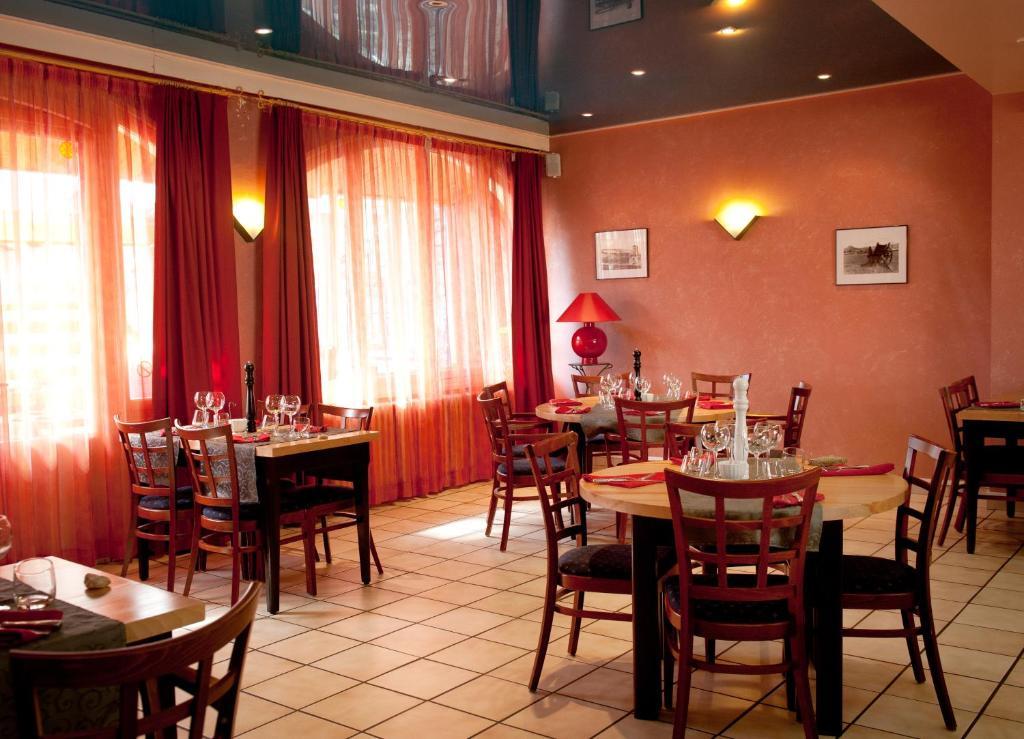 Citotel Hotel Le Commerce Sévérac-le-Château Kültér fotó