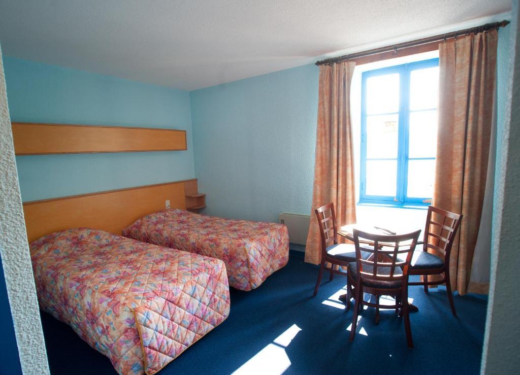 Citotel Hotel Le Commerce Sévérac-le-Château Szoba fotó